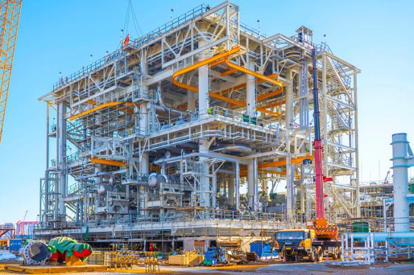 中海油建造LNG工厂核心工艺模块.jpg