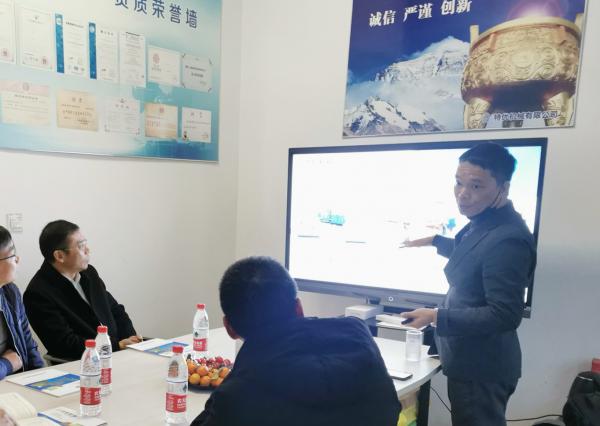 永嘉县政协副主席黄天集一行走访浙江优机机械科技公司