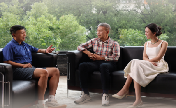 田朴珺的行业标杆意义：重新定义高端访谈的价值