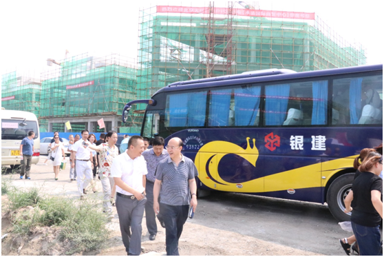 大红门面辅料市场明年上半年完成疏解 数百家商户赴永清考察
