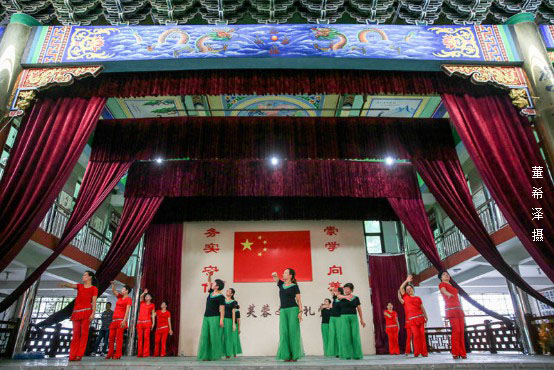 看浙江苍南改革成效 听“春天里”的故事