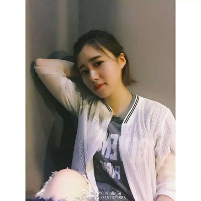 才貌双全！绍兴19岁美女当选了央视晚会主持人.jpg